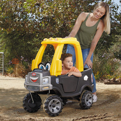 Cozy Truck™ Ride-On - with Working Door, Tailgate & Durable Wheels