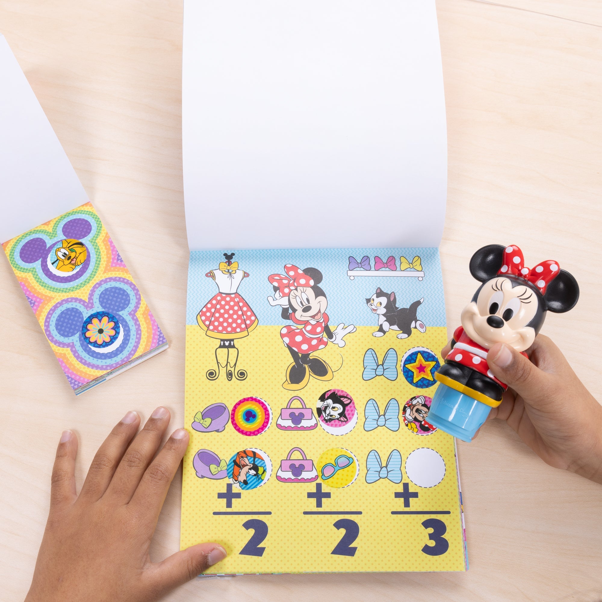 Sticker WOW!™ Disney Minnie Mouse Bundle: Activity Pad & Sticker Stamper + Mini Activity Pad and 200 Refill Stickers