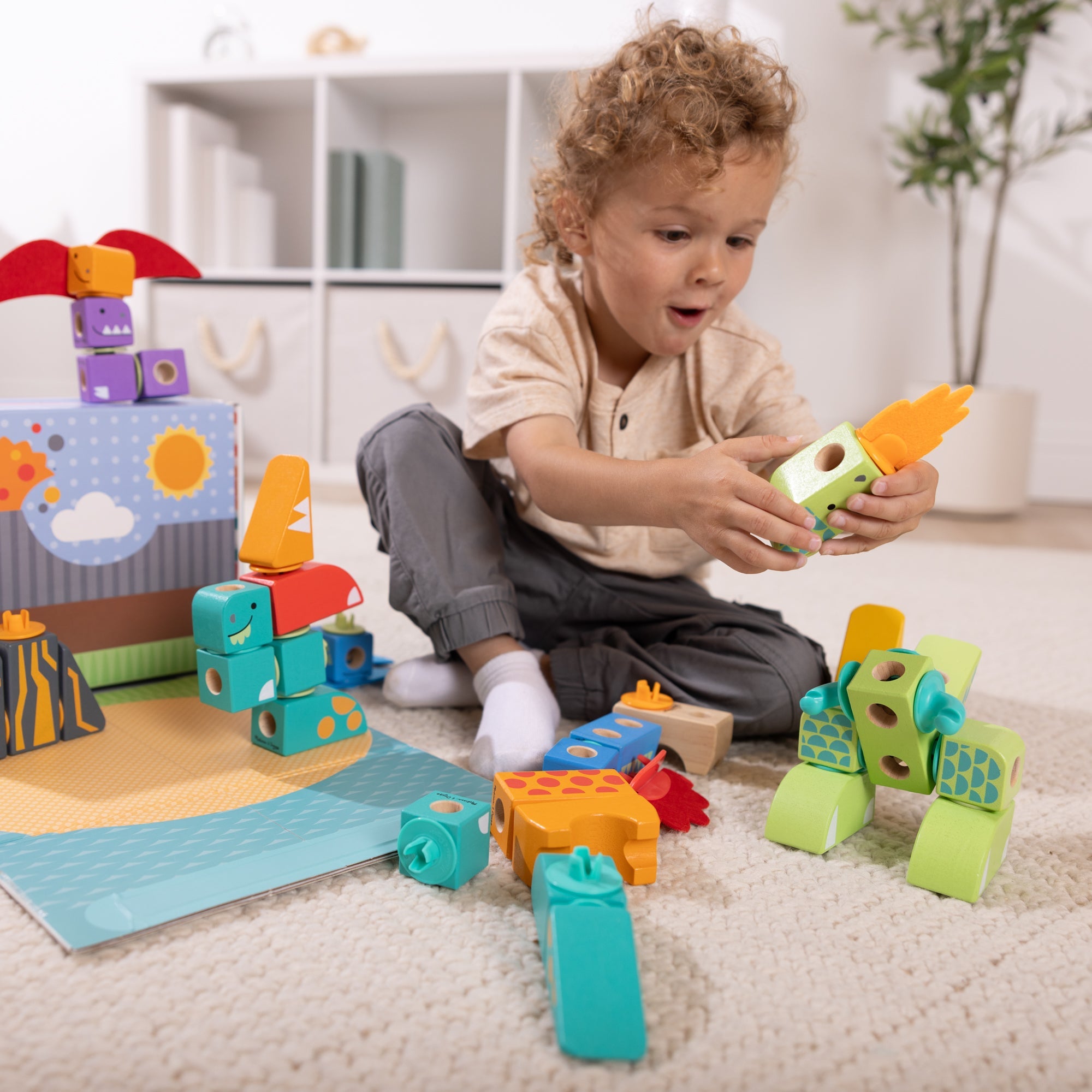 Blockables™ Dinosaur Play Set