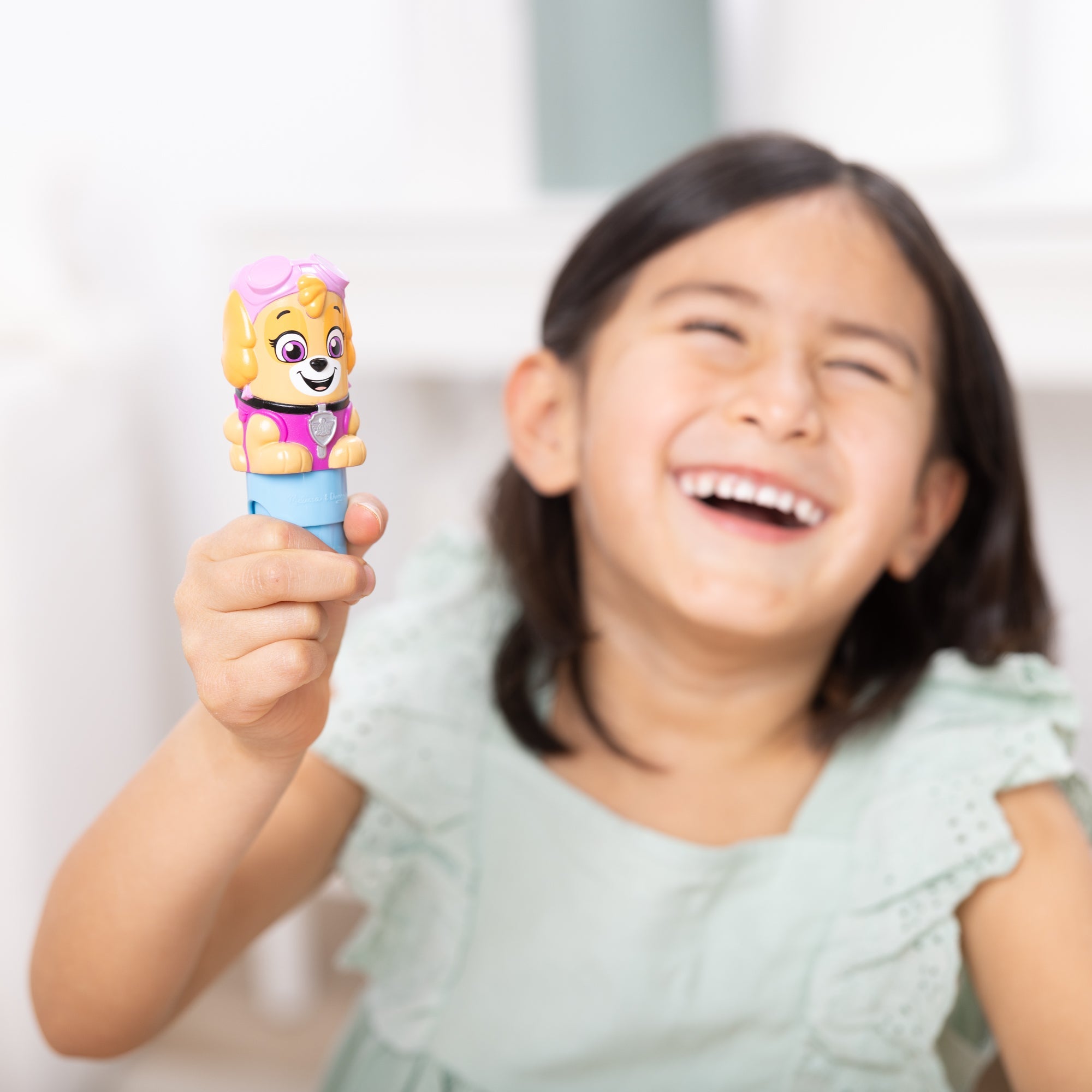 Sticker WOW!™ Activity Pad & Sticker Stamper - PAW Patrol Skye