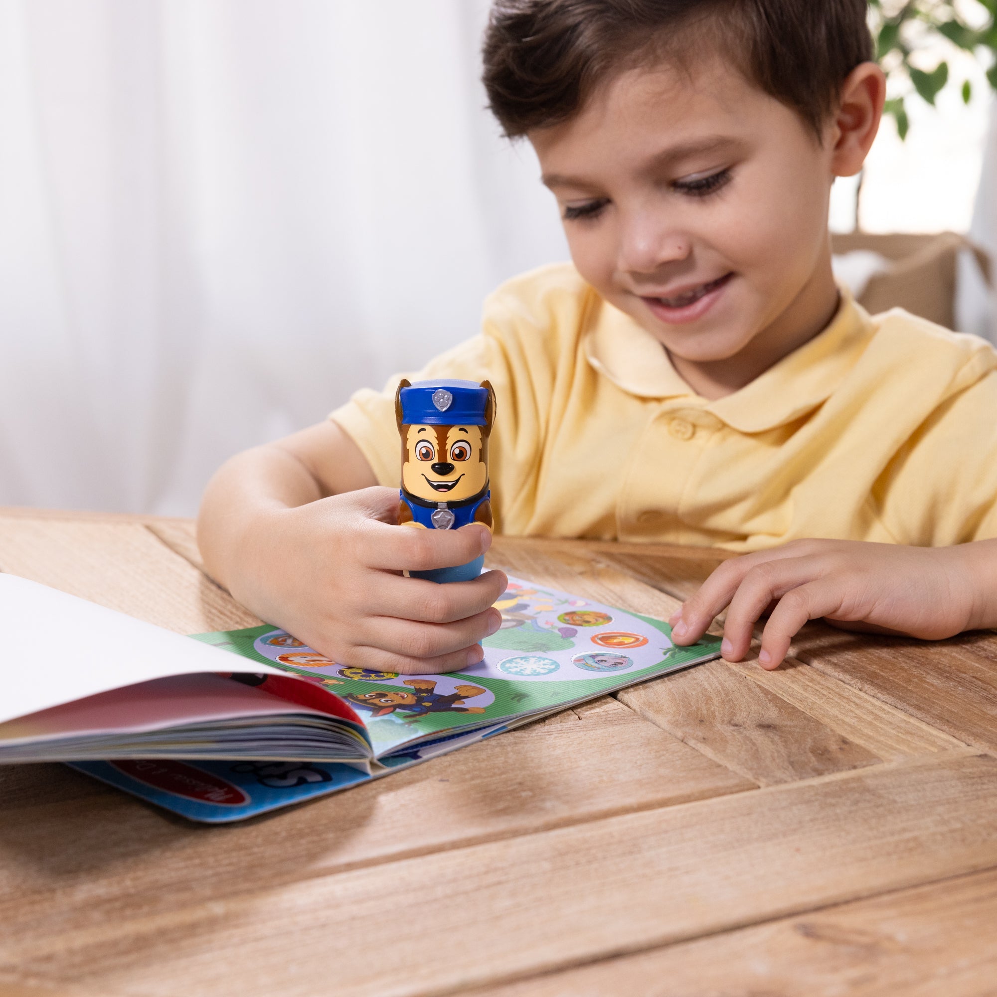 Sticker WOW!™ PAW Patrol Chase Bundle: Activity Pad & Sticker Stamper + Mini Activity Pad and 200 Refill Stickers