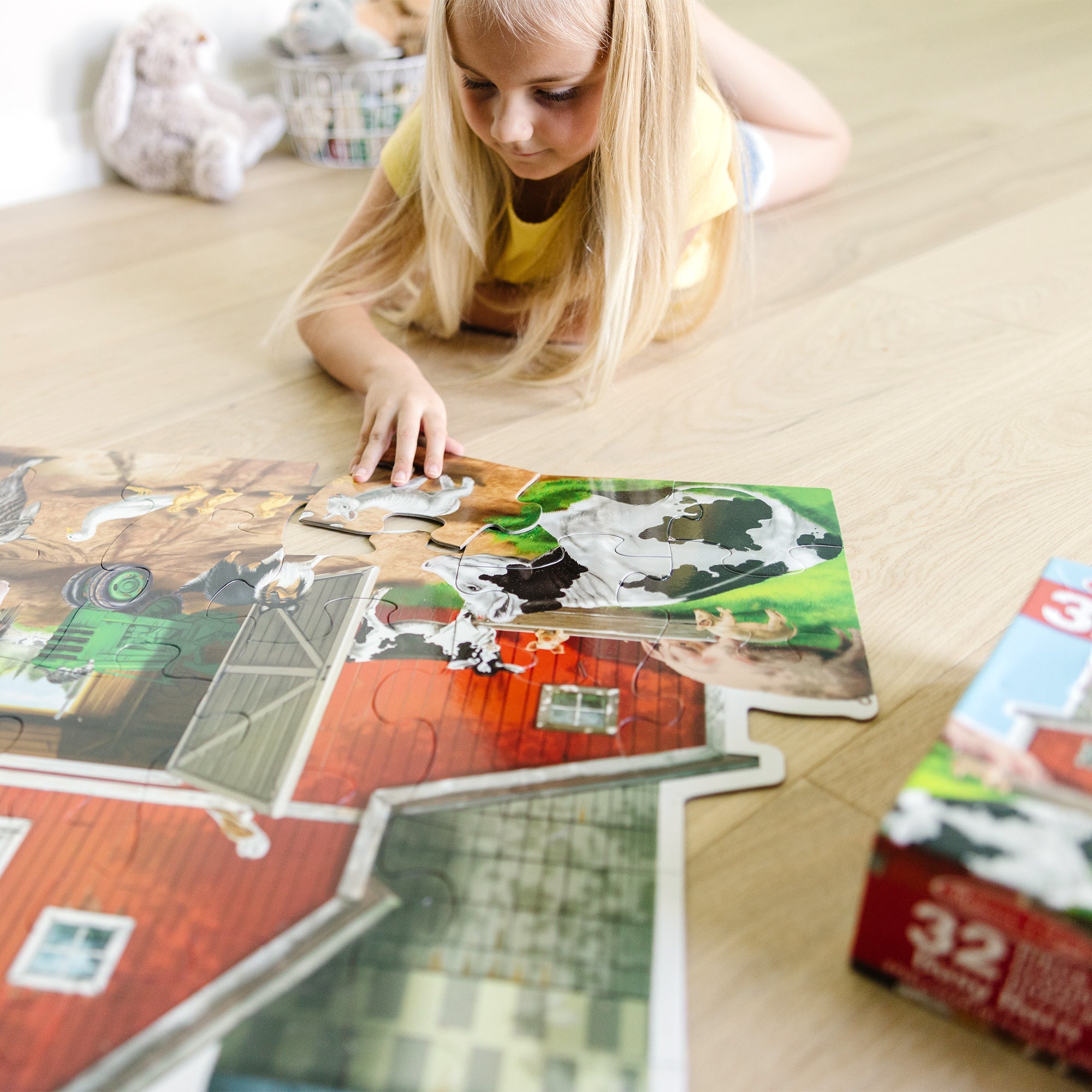 Busy Barn Shaped Floor Puzzle - 32 Pieces
