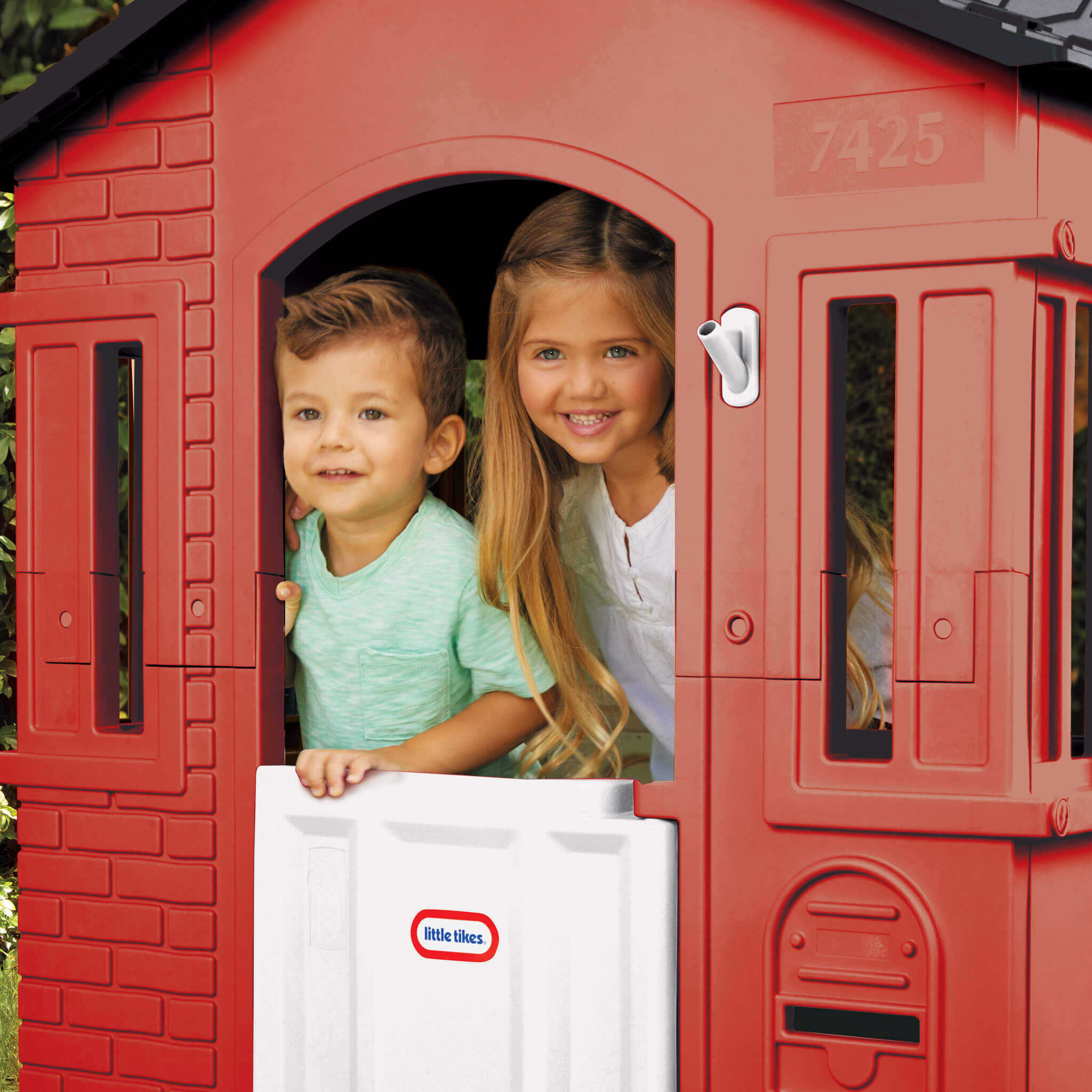 Cape Cottage Playhouse Red – Indoor & Outdoor Playhouse