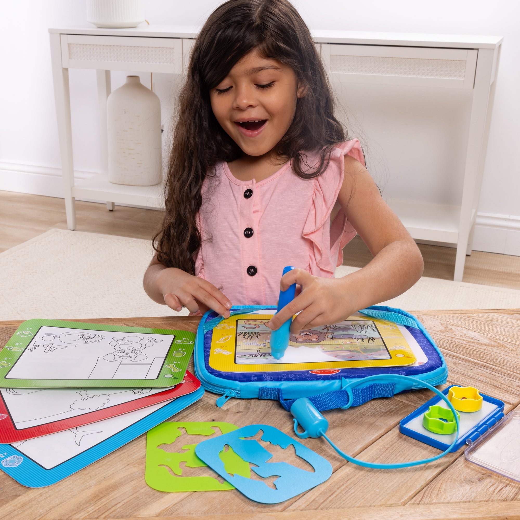 Water WOW! Take-Along Multi-Activity Drawing Set