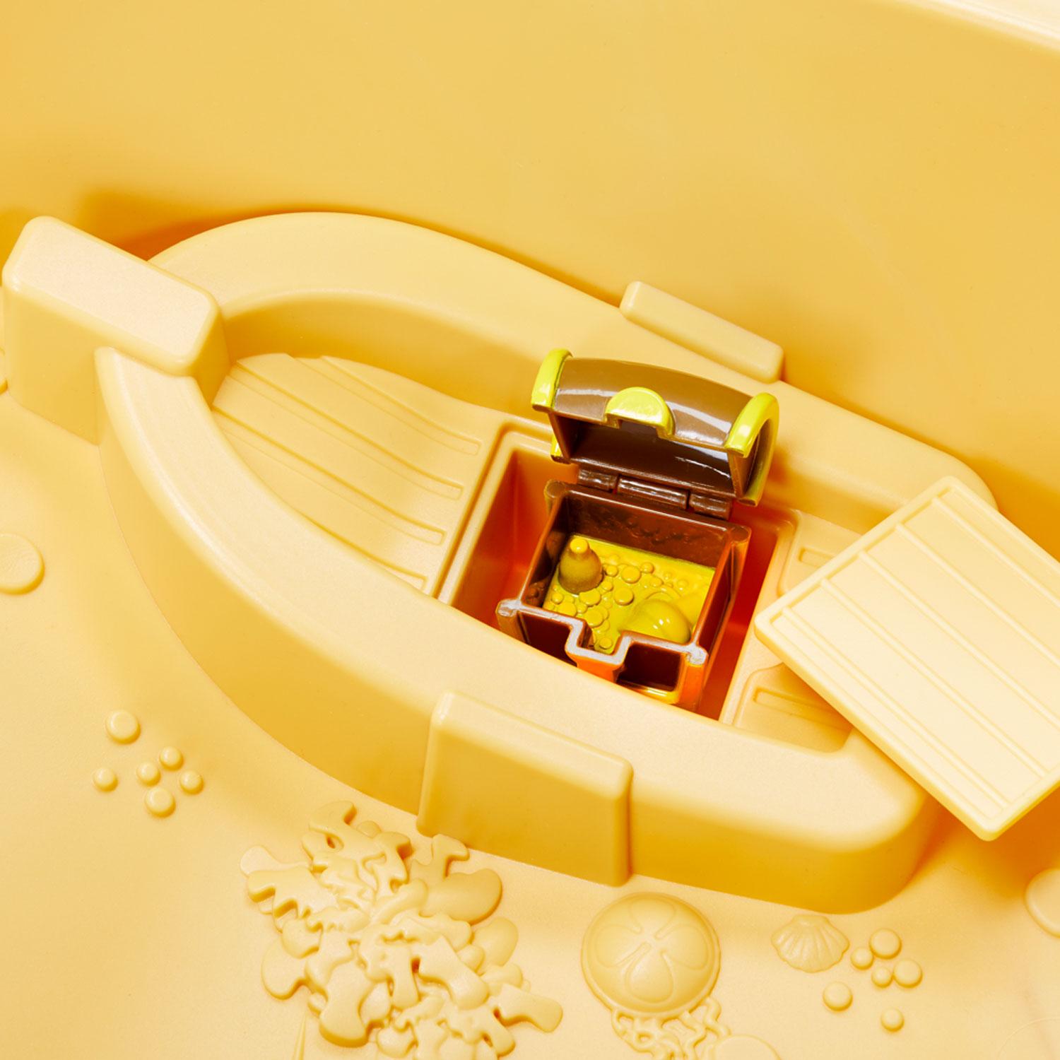 Island Wavemaker™ Water Table