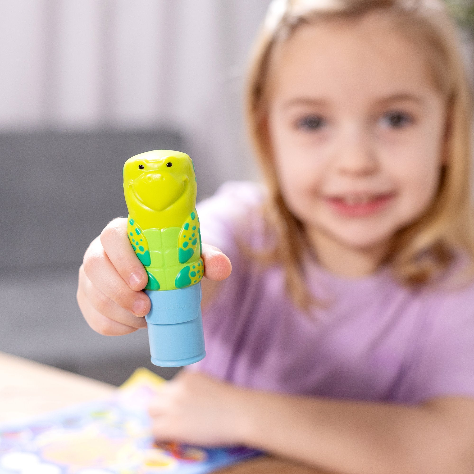 Sticker WOW!™ Activity Pad & Sticker Stamper - Sea Turtle