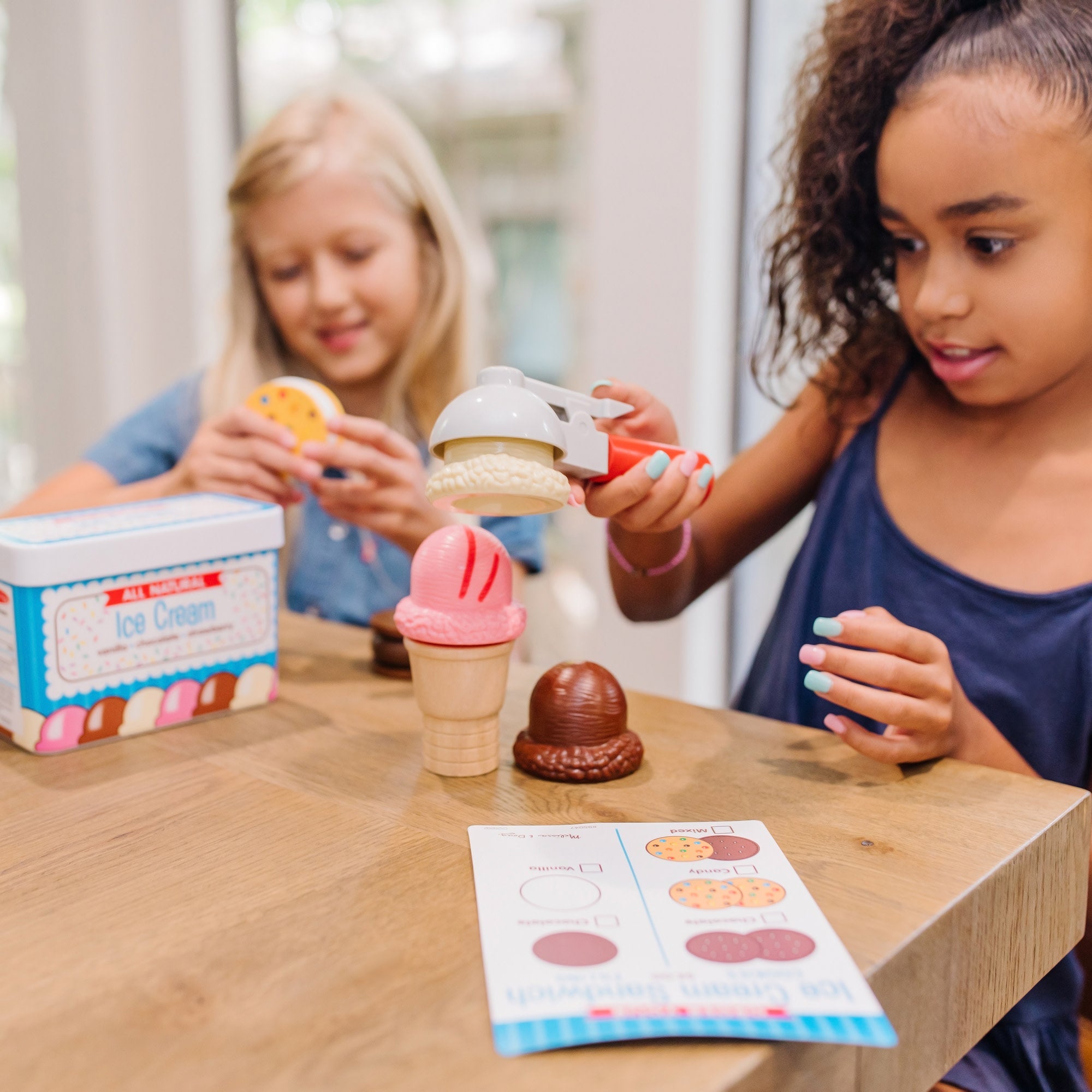 Scoops & Sandwiches Ice Cream Play Set