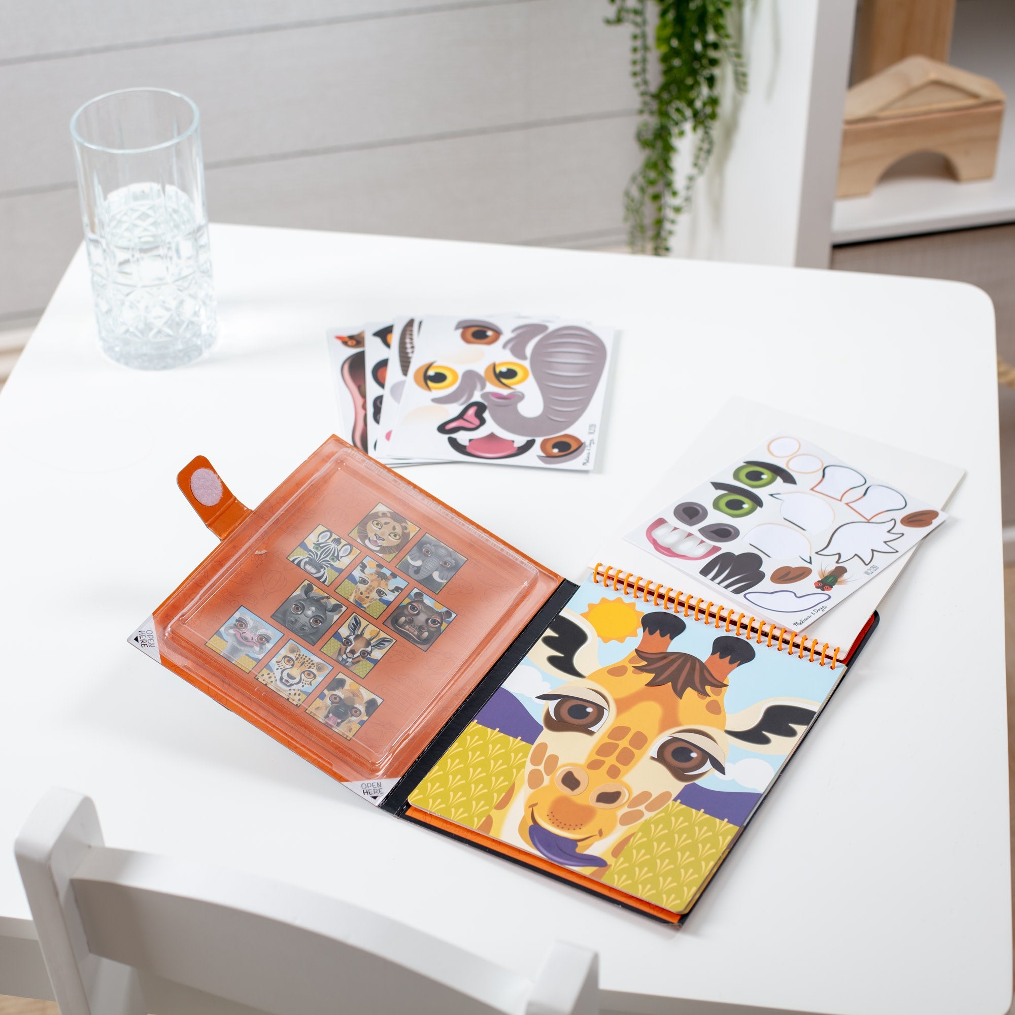 Make-a-Face – Safari Reusable Sticker Pad – On the Go Travel Activity