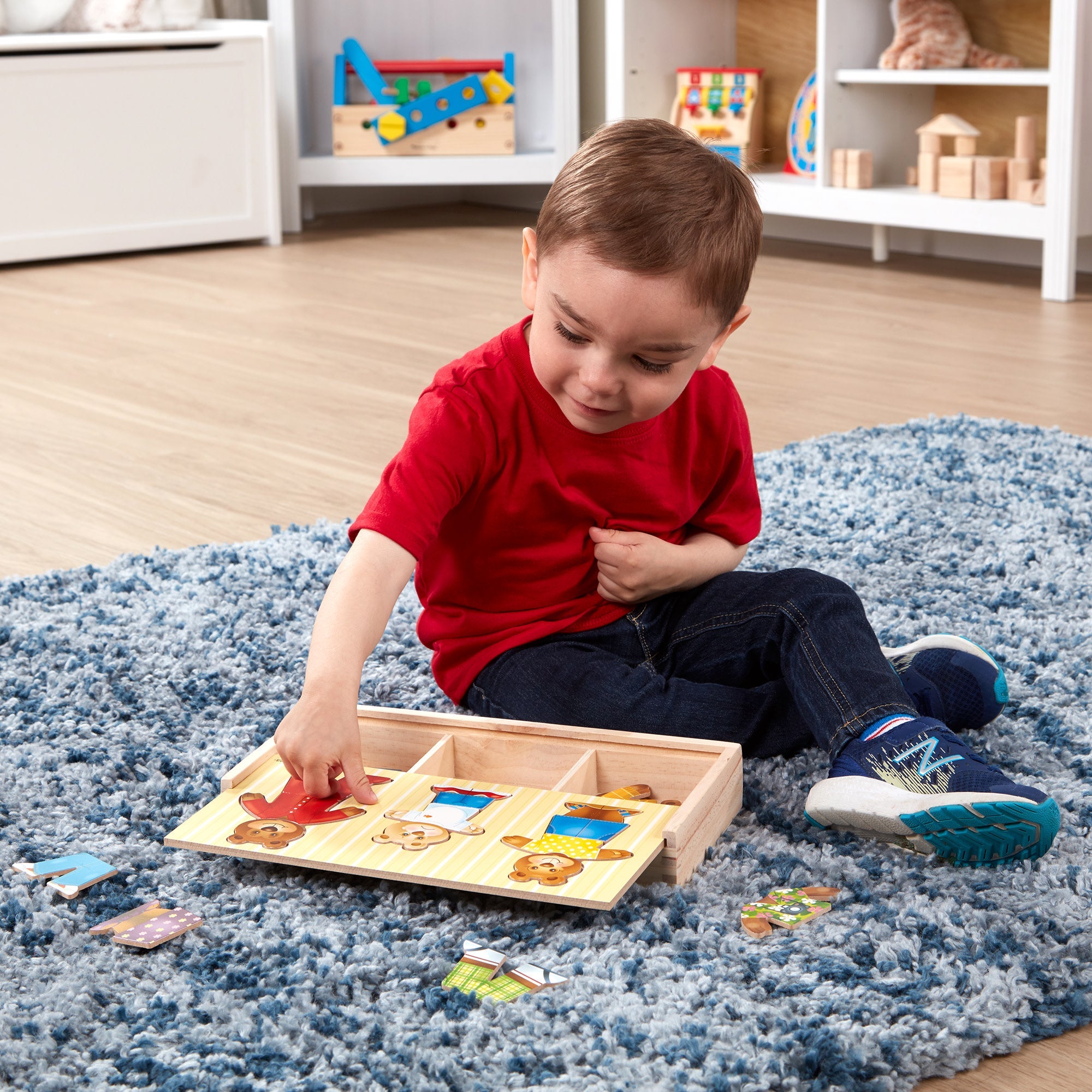 Bear Family Dress-Up Puzzle - 45 Pieces