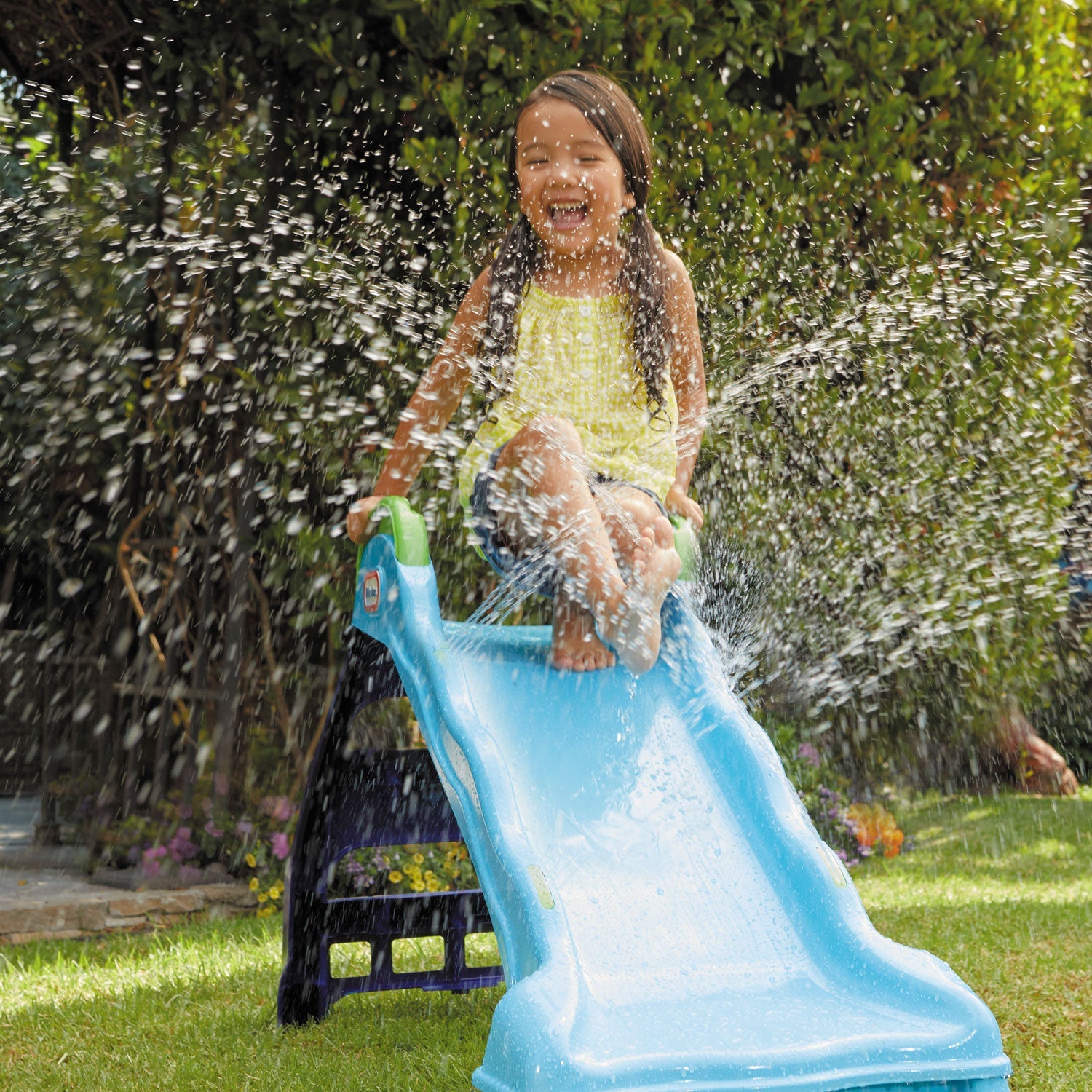 2-in-1 Indoor-Outdoor Slide with Water Spraying Jets
