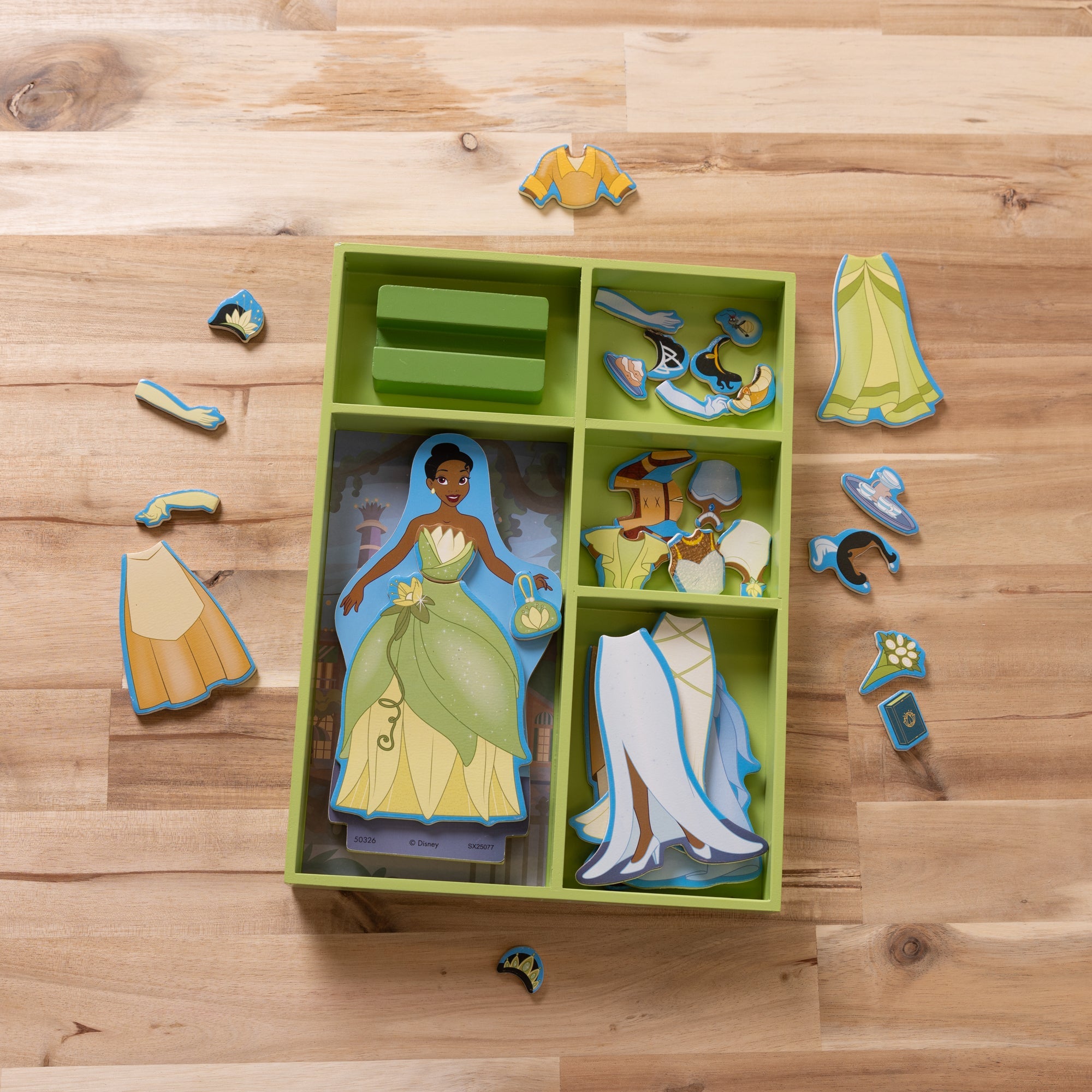 Disney Princess Tiana Wooden Magnetic Dress-Up Play Set