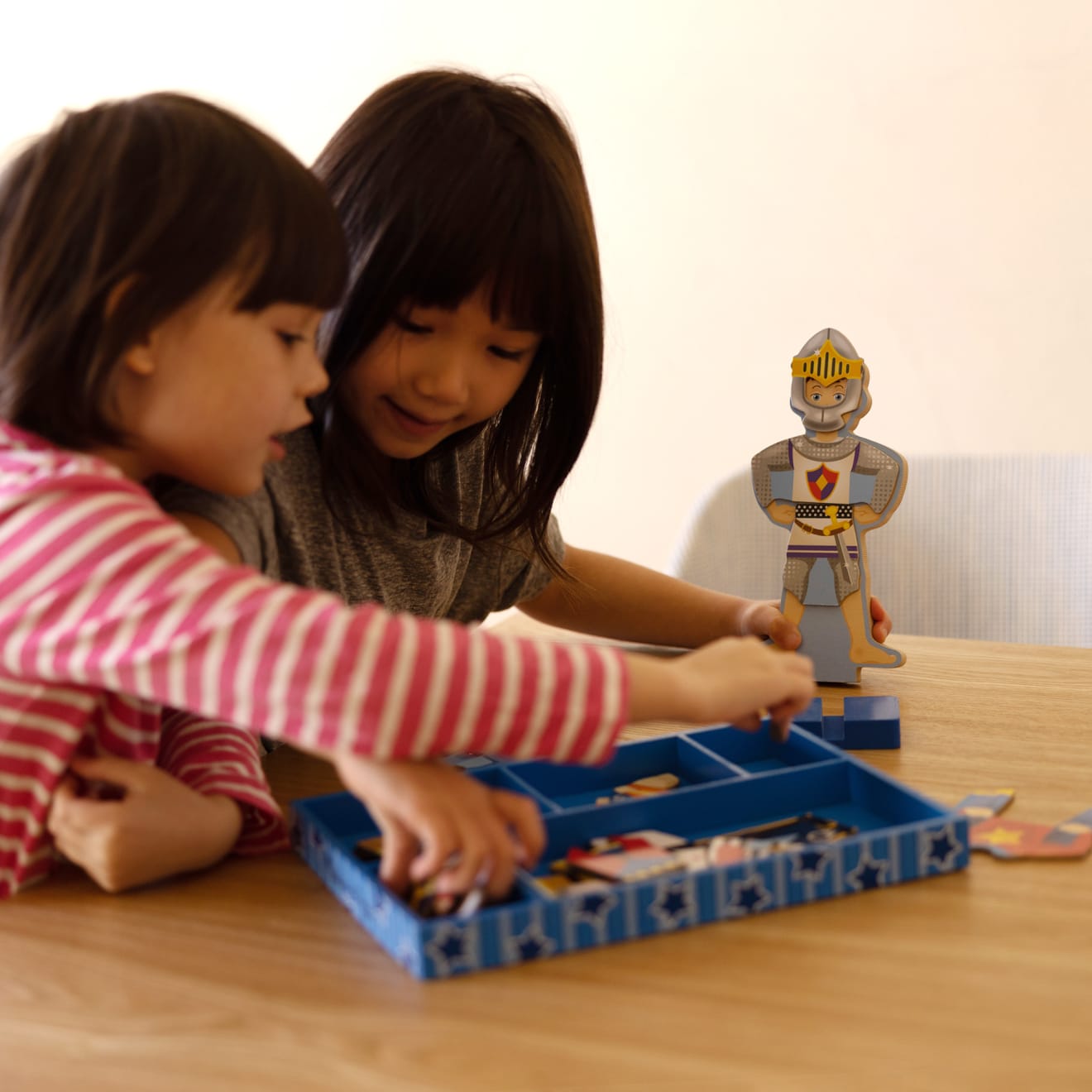 Joey Magnetic Dress-Up Set