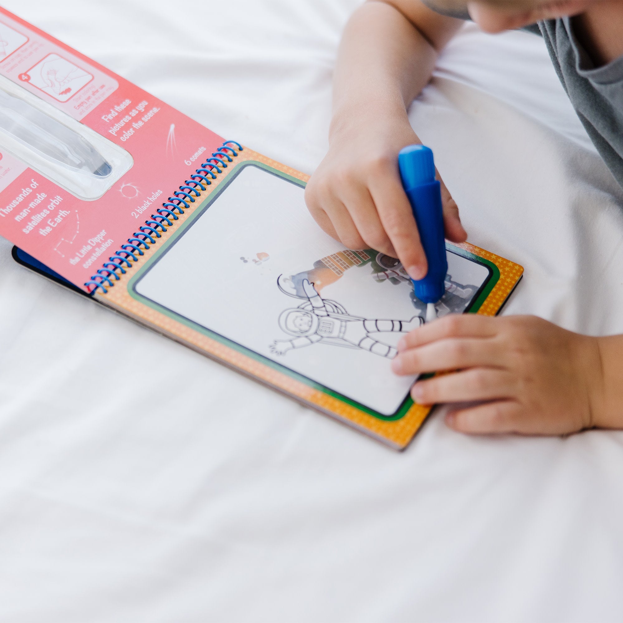 Water Wow! Space Water-Reveal Pad – On the Go Travel Activity