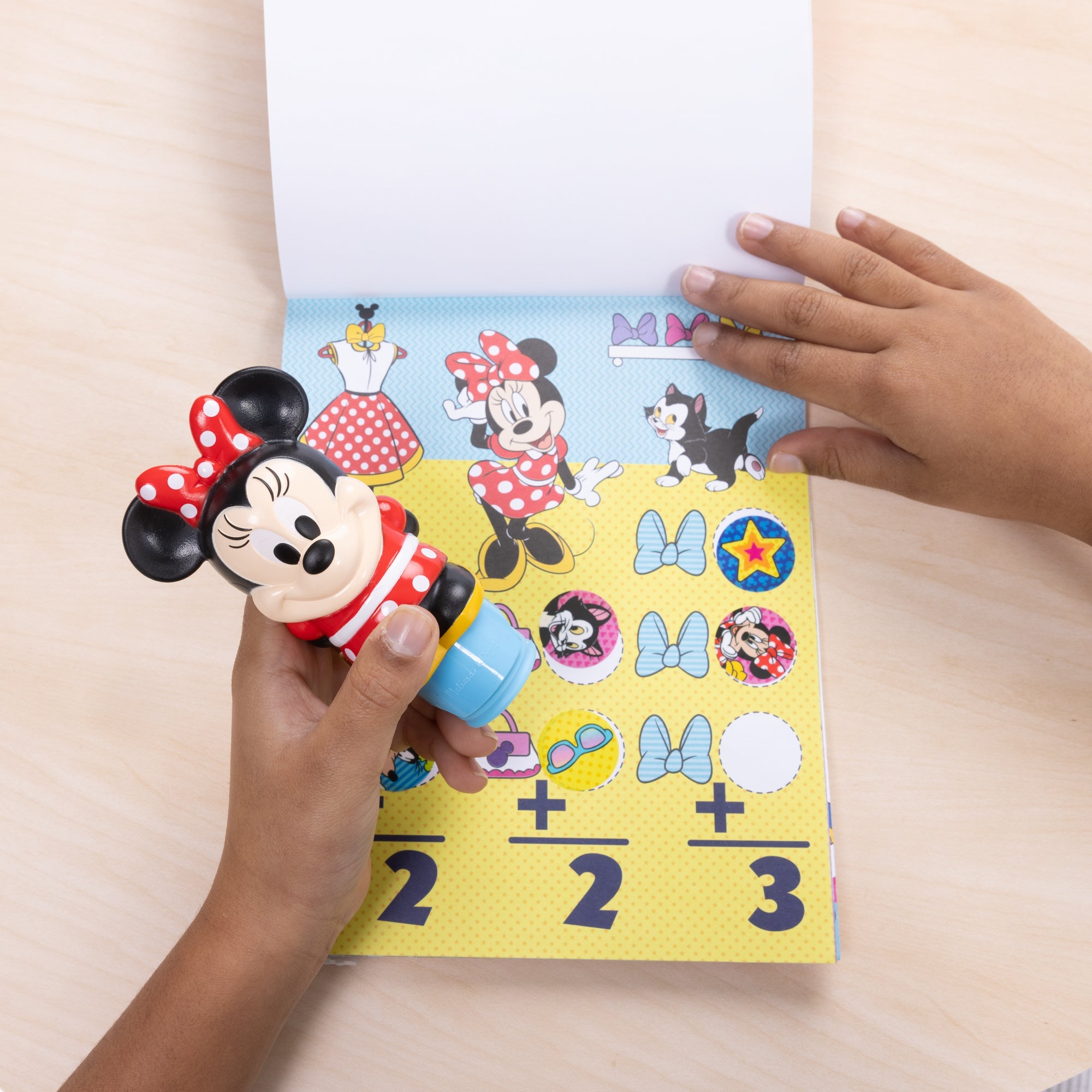 Sticker WOW! Activity Pad & Sticker Stamper - Disney's Minnie Mouse