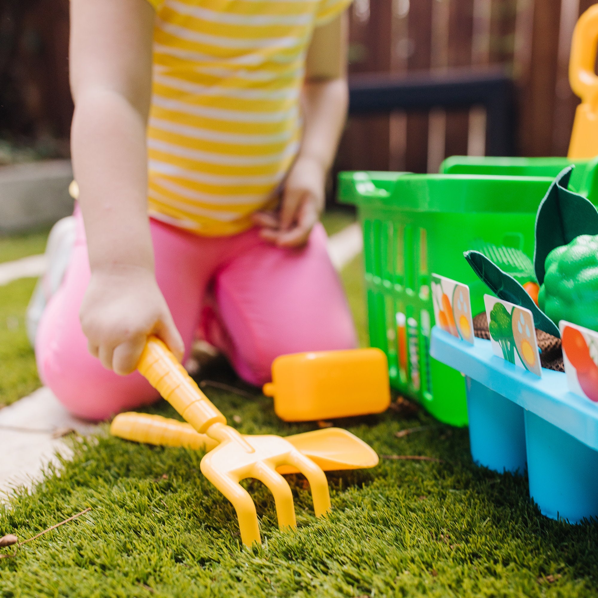 Let’s Explore Vegetable Gardening Play Set