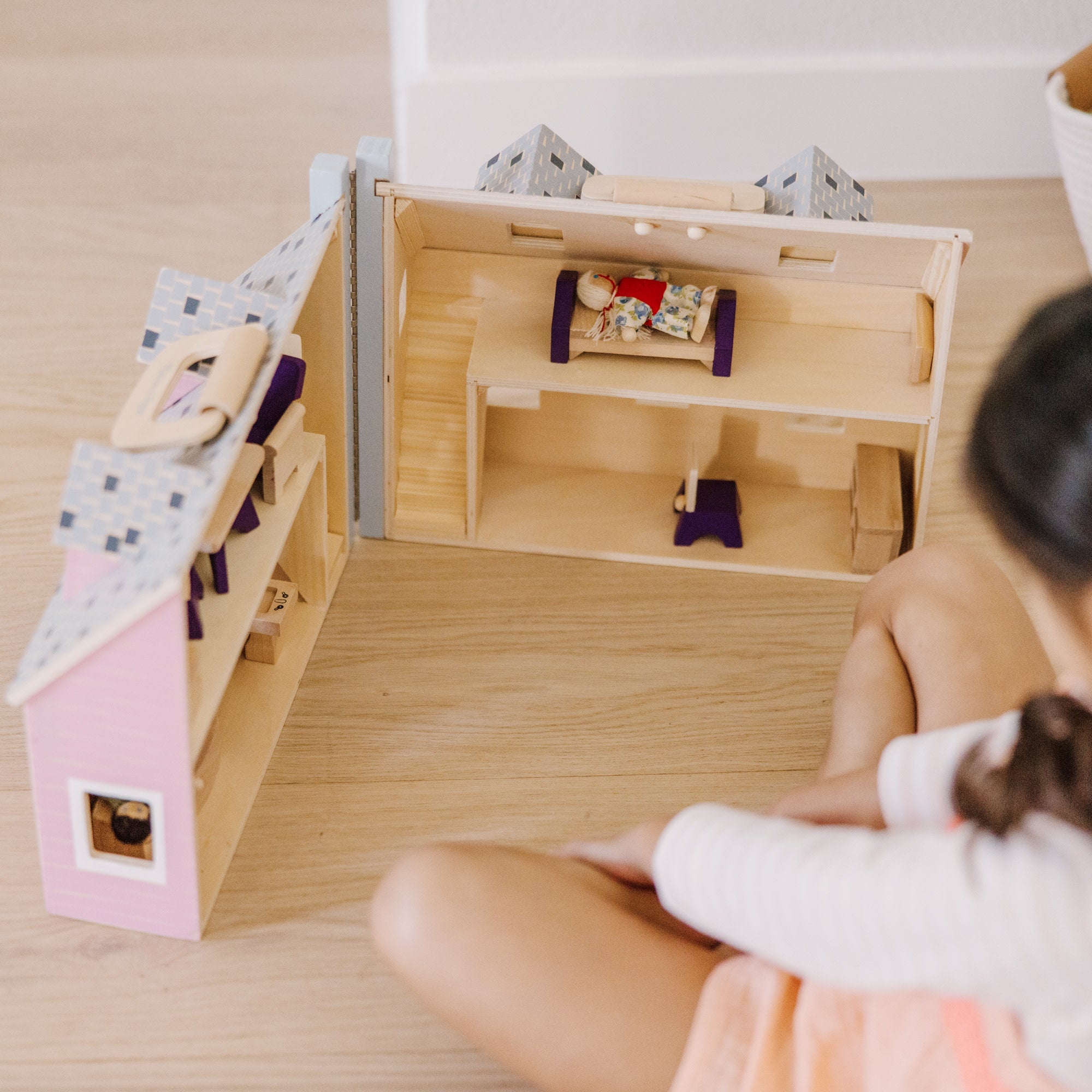 Wooden Fold & Go Dollhouse