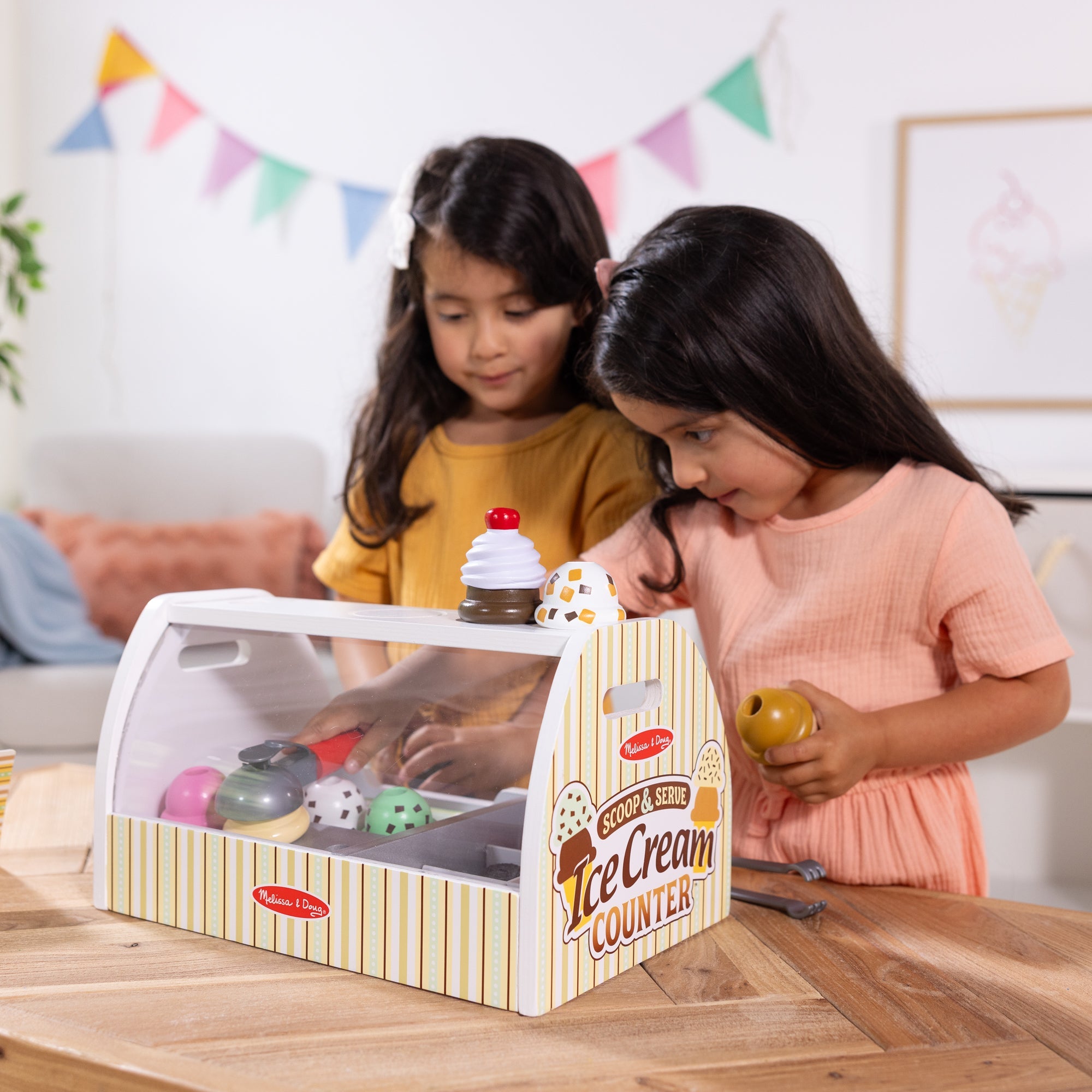 Scoop & Serve Ice Cream Counter